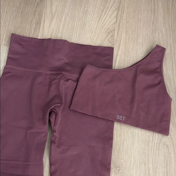 Set Active Washed Raspberry One Shoulder Set - Picture 2 of 4